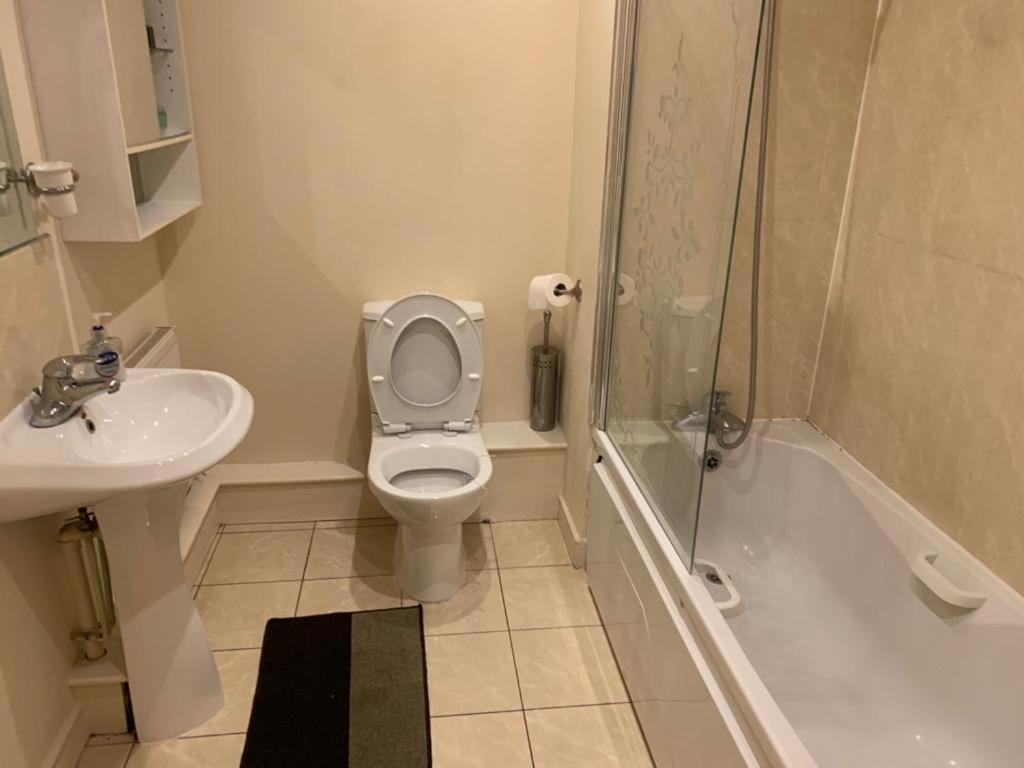Perfect Airport Apartments *